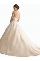 Avorio & Champagne Abito da ballo Scollatura a V Cattedrale di treno Tulle Pizzo Abiti da sposa Outlet